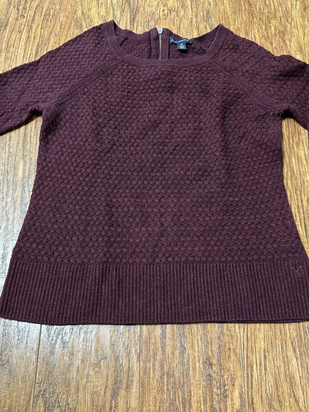 American Eagle Woman's Knit Sweater Maroon Size Small